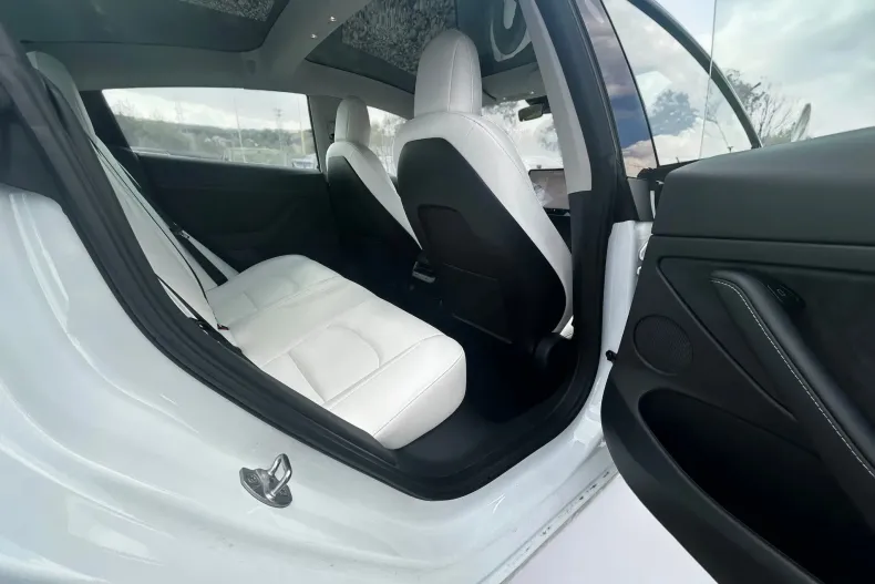 Tesla Model 3 din 2021 cu 99.000 km - oferta TES250234 - foto 16