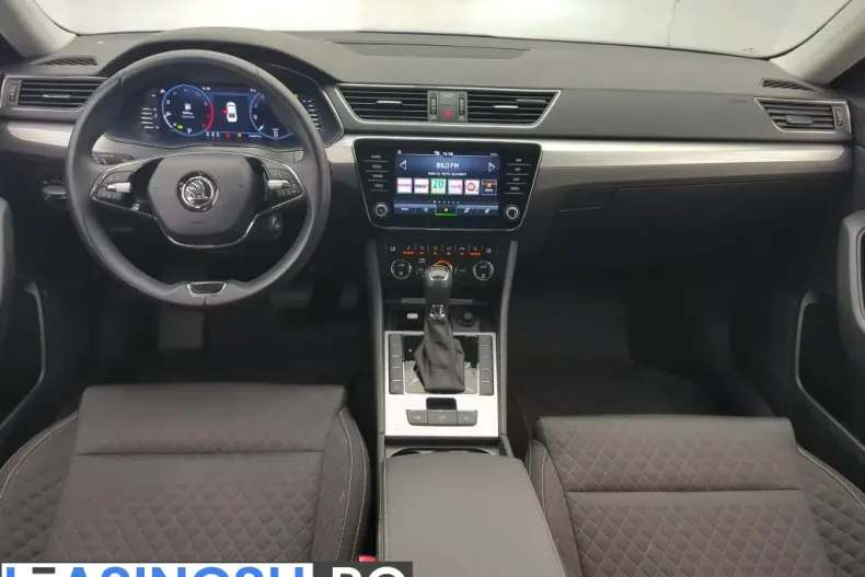 Skoda Superb din 2023 cu 54.765 km - oferta SKO250236 - foto 4