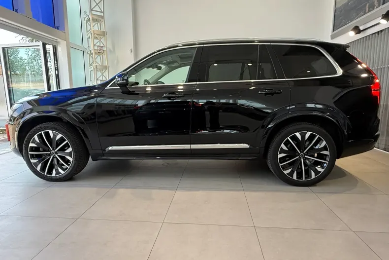 Volvo XC90 din 2025 cu 32.600 km - oferta VOL250239 - foto 4