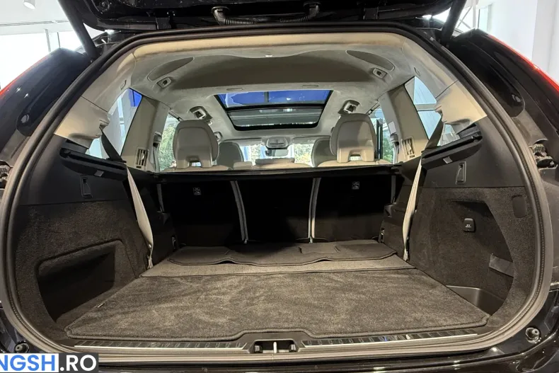 Volvo XC90 din 2025 cu 32.600 km - oferta VOL250239 - foto 9