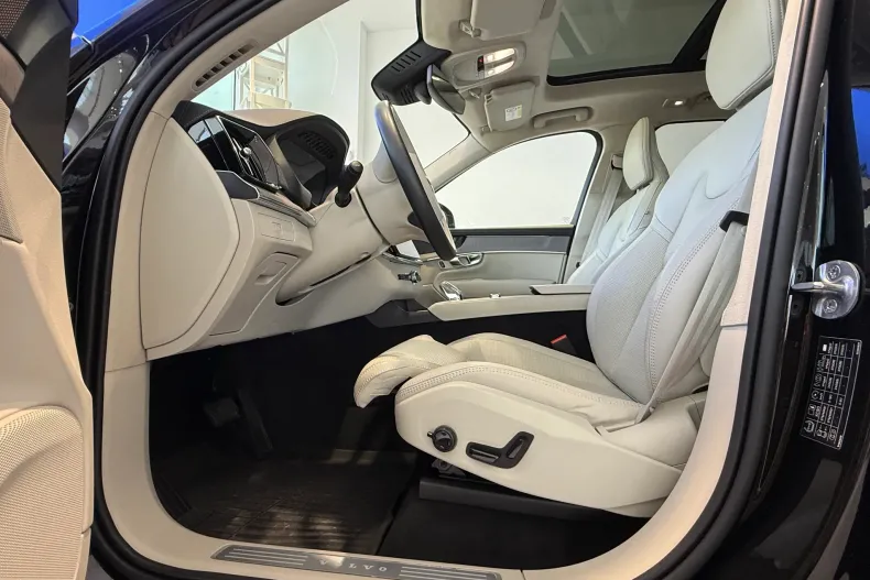 Volvo XC90 din 2025 cu 32.600 km - oferta VOL250239 - foto 13