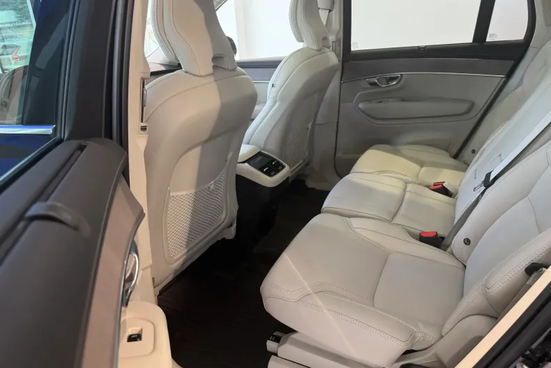 Volvo XC90 din 2025 cu 32.600 km - oferta VOL250239 - foto 19