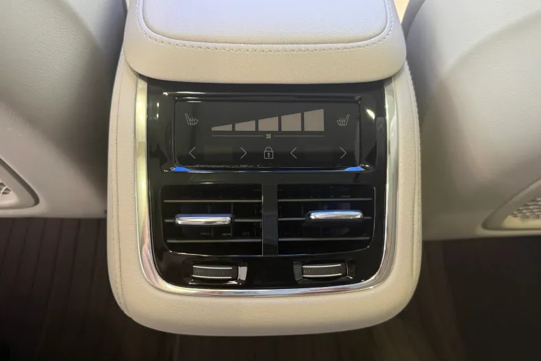 Volvo XC90 din 2025 cu 32.600 km - oferta VOL250239 - foto 20