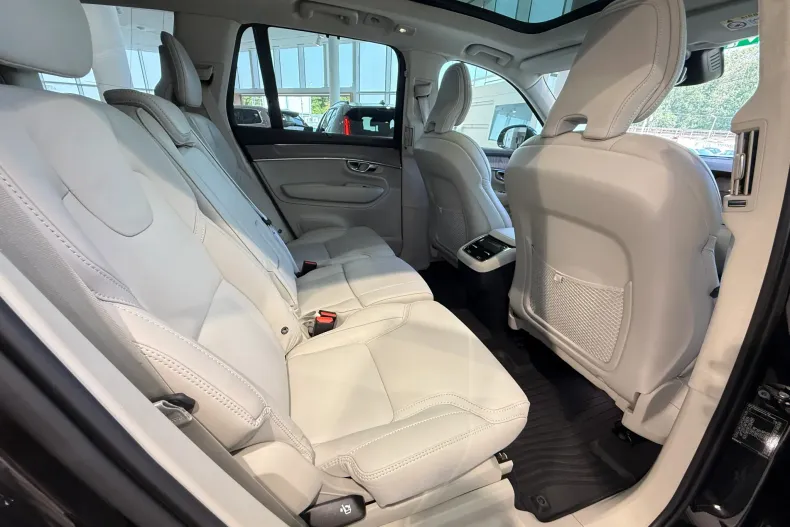 Volvo XC90 din 2025 cu 32.600 km - oferta VOL250239 - foto 23
