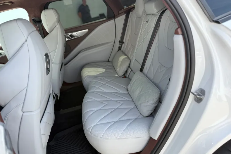 BMW XM (Seria X) din 2025 cu 69.087 km - oferta BMW250240 - foto 26