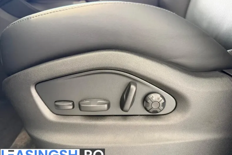 Porsche Cayenne din 2026 cu 10 km - oferta POR250248 - foto 12