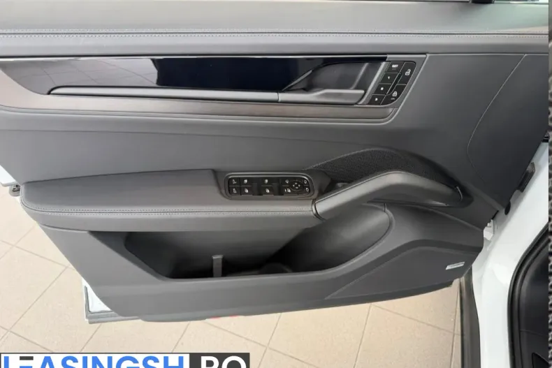 Porsche Cayenne din 2026 cu 10 km - oferta POR250248 - foto 14