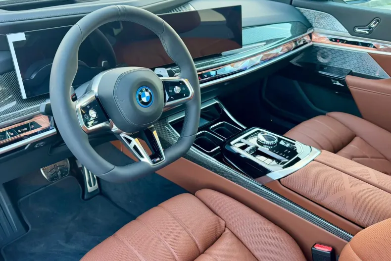 BMW 750 (Seria 7) din 2026 cu 5.000 km - oferta BMW250250 - foto 9
