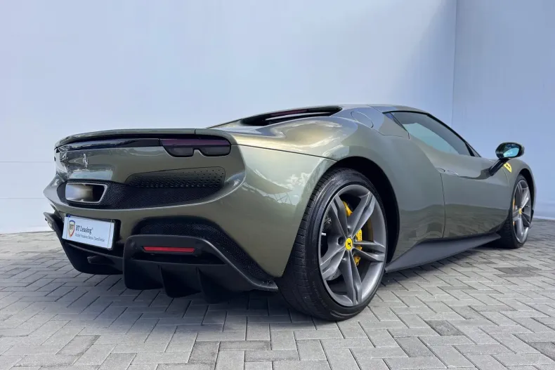 Ferrari 296 GTB din 2022 cu 38.331 km - oferta FER250262 - foto 3