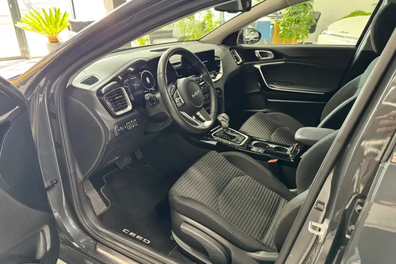 Kia Ceed din 2022 cu 77.120 km - oferta KIA250263 - foto 7