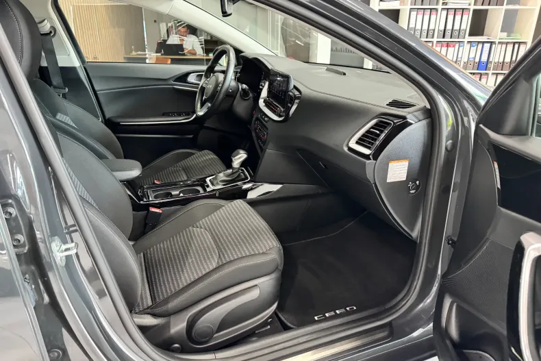 Kia Ceed din 2022 cu 77.120 km - oferta KIA250263 - foto 14