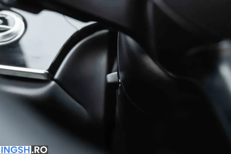 Mercedes-Benz E 300 (Clasa E) din 2024 cu 124.331 km - oferta MER250275 - foto 26