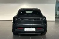 Porsche Macan din 2025 cu 7.200 km - oferta POR250278 - foto 4