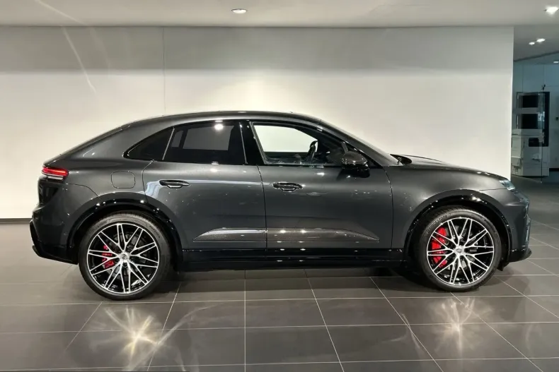 Porsche Macan din 2025 cu 7.200 km - oferta POR250278 - foto 6