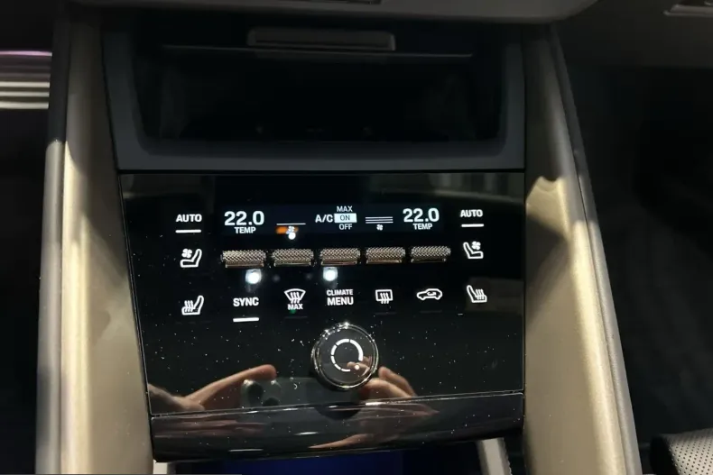 Porsche Macan din 2025 cu 7.200 km - oferta POR250278 - foto 26