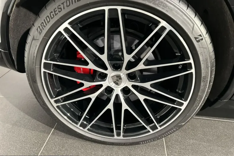 Porsche Macan din 2025 cu 7.200 km - oferta POR250278 - foto 29