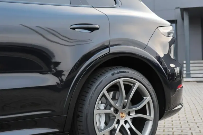 Porsche Cayenne din 2022 cu 33.408 km - oferta POR250280 - foto 2