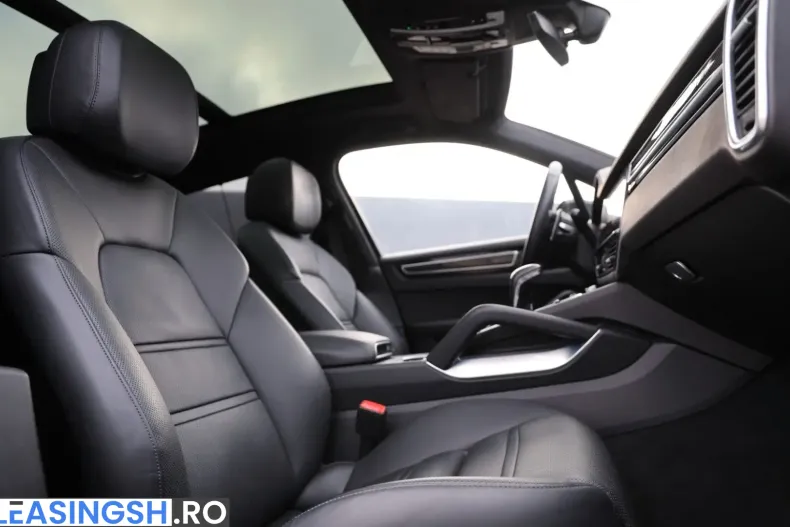 Porsche Cayenne din 2022 cu 33.408 km - oferta POR250280 - foto 13