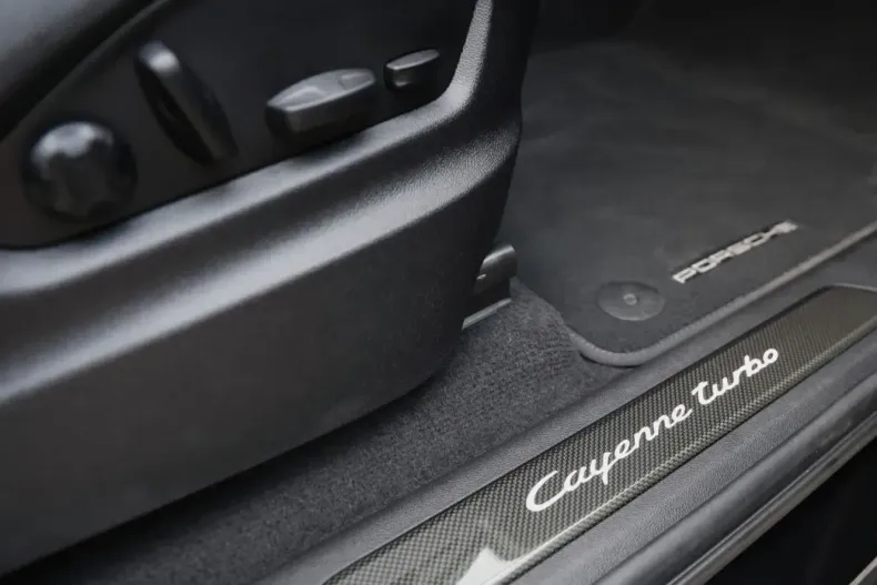 Porsche Cayenne din 2022 cu 33.408 km - oferta POR250280 - foto 15