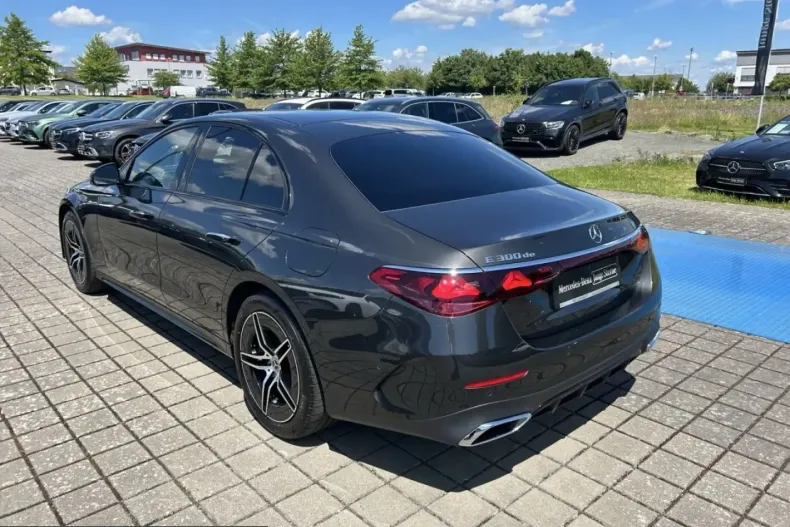 Mercedes-Benz E 300 (Clasa E) din 2025 cu 21.425 km - oferta MER250289 - foto 7