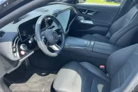 Mercedes-Benz E 300 (Clasa E) din 2025 cu 21.425 km - oferta MER250289 - foto 11