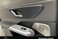 Mercedes-Benz E 300 (Clasa E) din 2025 cu 22.698 km - oferta MER250291 - foto 9