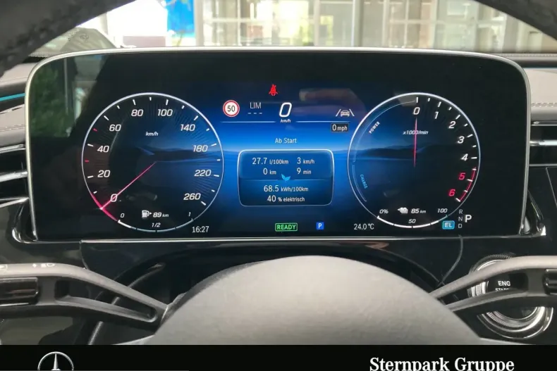 Mercedes-Benz E 300 (Clasa E) din 2025 cu 22.698 km - oferta MER250291 - foto 13