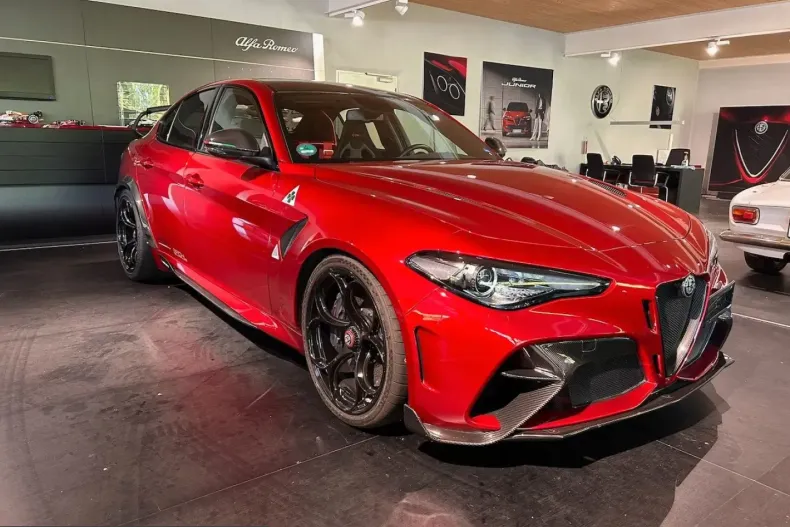 Alfa Romeo Giulia din 2021 cu 16.000 km - oferta ALF250292 - foto 1