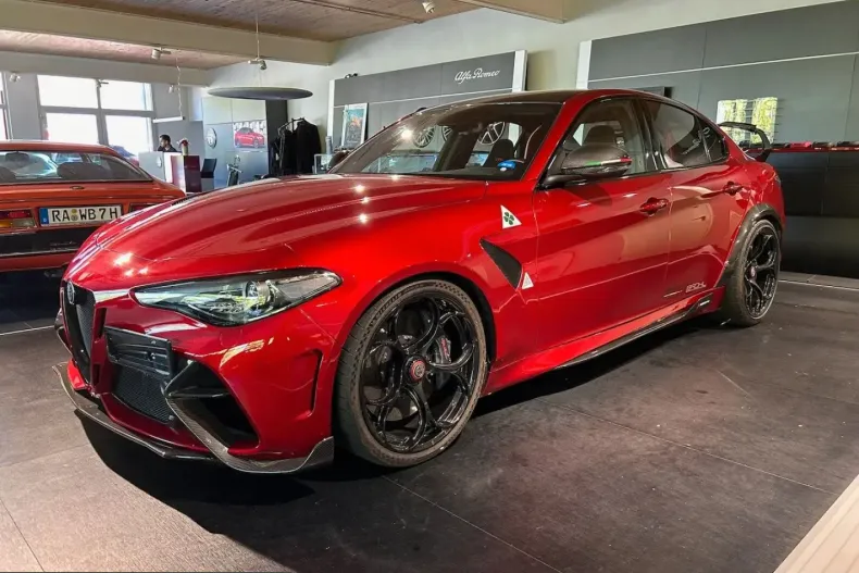 Alfa Romeo Giulia din 2021 cu 16.000 km - oferta ALF250292 - foto 5