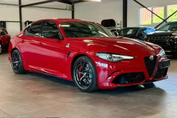 Alfa Romeo Giulia din 2023 - oferta ALF250296