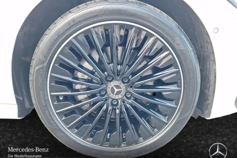 Mercedes-Benz CLE 300 (Clasa CLE) din 2025 cu 18.445 km - oferta MER250297 - foto 6