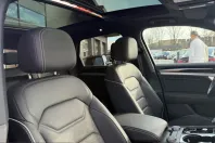 Volkswagen Touareg din 2025 cu 16.000 km - oferta VOL250308 - foto 3