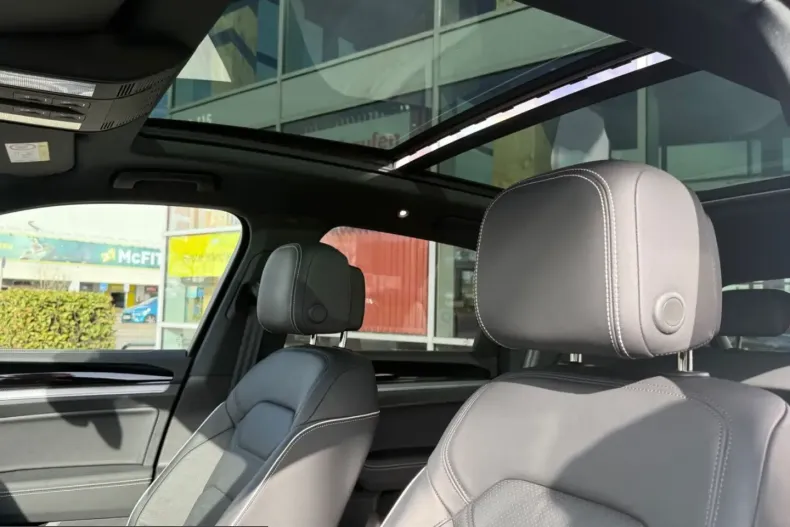 Volkswagen Touareg din 2025 cu 16.000 km - oferta VOL250308 - foto 21