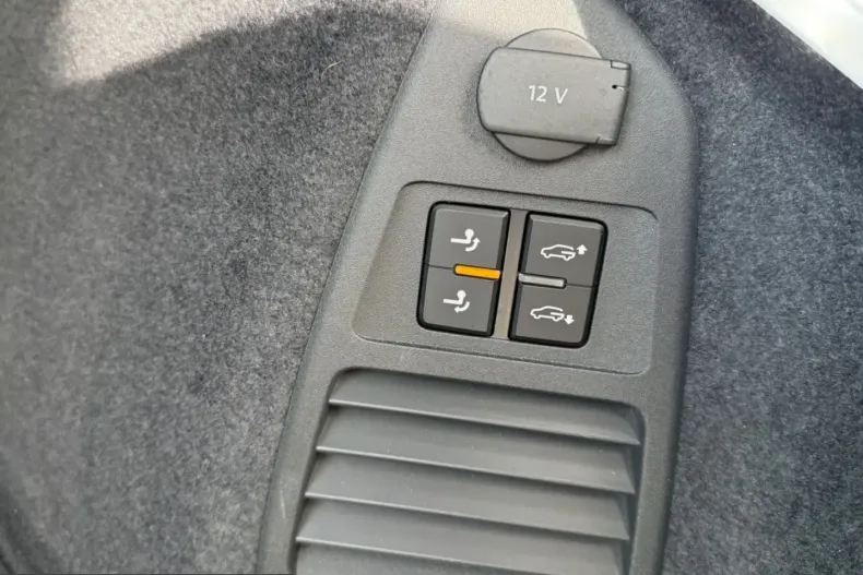 Volkswagen Touareg din 2025 cu 16.000 km - oferta VOL250308 - foto 31
