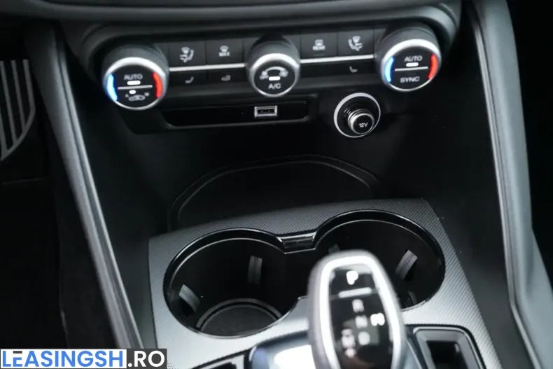 Alfa Romeo Giulia din 2025 cu 4.694 km - oferta ALF250312 - foto 32