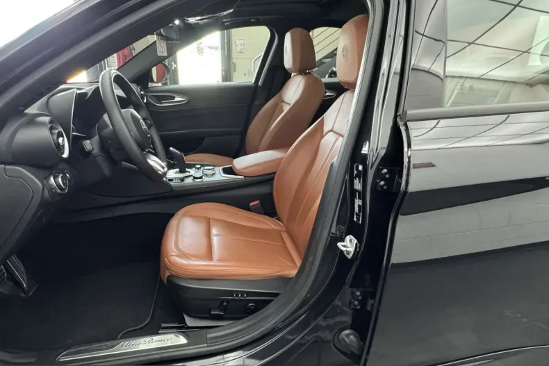 Alfa Romeo Giulia din 2022 cu 49.700 km - oferta ALF250313 - foto 8