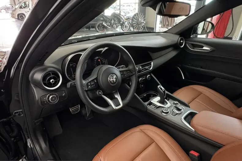 Alfa Romeo Giulia din 2022 cu 49.700 km - oferta ALF250313 - foto 9