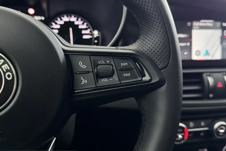 Alfa Romeo Giulia din 2022 cu 49.700 km - oferta ALF250313 - foto 30
