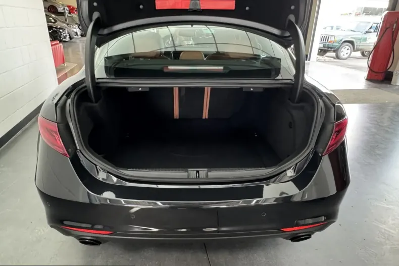 Alfa Romeo Giulia din 2022 cu 49.700 km - oferta ALF250313 - foto 32