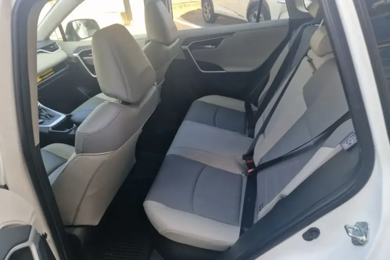 Toyota RAV4 din 2023 cu 117.246 km - oferta TOY250314 - foto 14