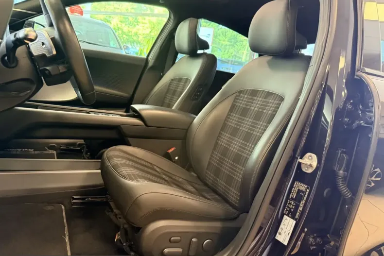 Hyundai IONIQ 6 din 2023 cu 48.000 km - oferta HYU250316 - foto 12