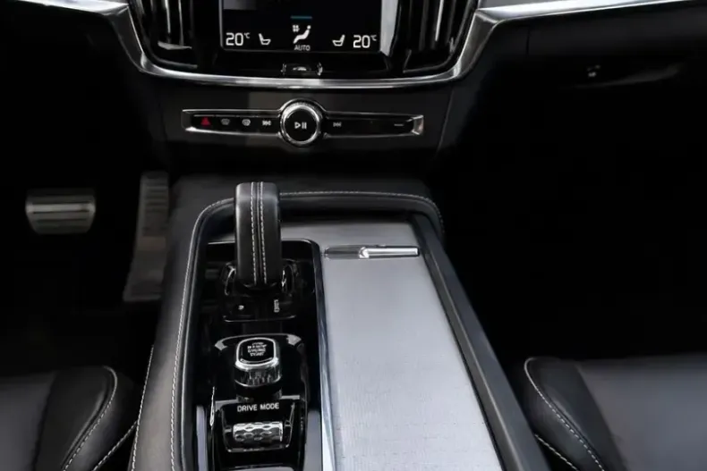 Volvo S90 din 2021 cu 22.000 km - oferta VOL250319 - foto 12