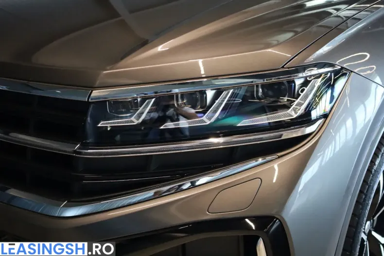 Volkswagen Touareg din 2025 cu 40.342 km - oferta VOL250333 - foto 4