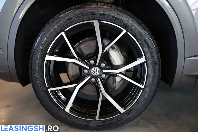 Volkswagen Touareg din 2025 cu 40.342 km - oferta VOL250333 - foto 5