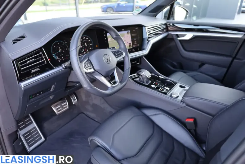 Volkswagen Touareg din 2025 cu 40.342 km - oferta VOL250333 - foto 10