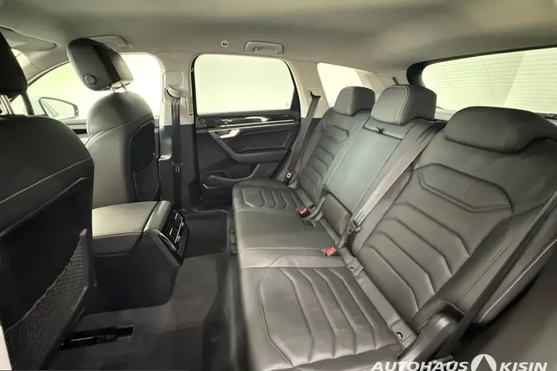 Volkswagen Touareg din 2025 cu 24.848 km - oferta VOL250336 - foto 9