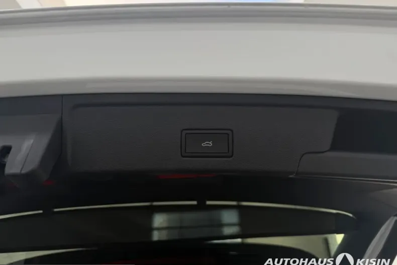 Volkswagen Touareg din 2025 cu 24.848 km - oferta VOL250336 - foto 13