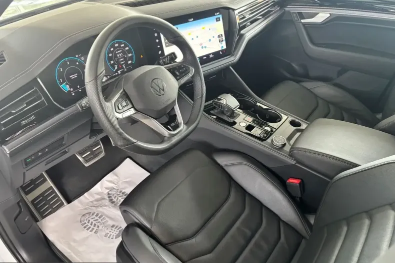 Volkswagen Touareg din 2025 cu 37.000 km - oferta VOL250337 - foto 13
