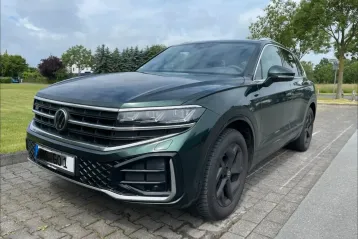 Volkswagen Touareg din 2024 - oferta VOL250340
