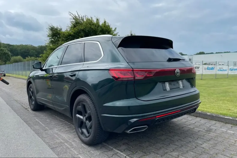 Volkswagen Touareg din 2024 cu 68.500 km - oferta VOL250340 - foto 9